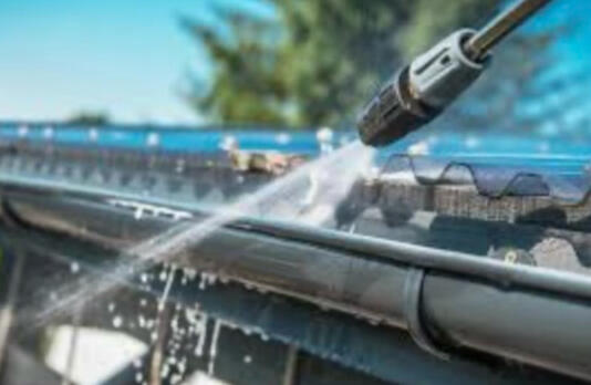 image of gutter being cleaned in cwmtwrch image of gutter being cleaned in cwmtwrch